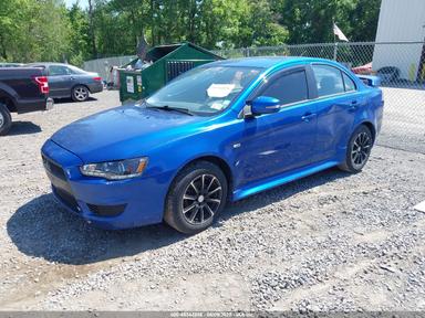 Vista de 2015 Mitsubishi Lancer Es, ángulo 2