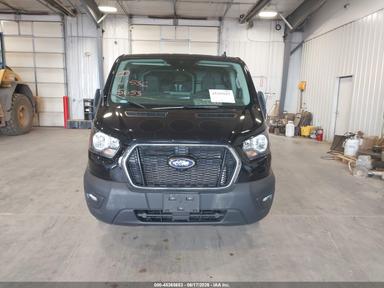 منظر 2022 Ford Transit-150، زاوية 15