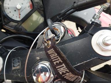 Vue de 2007 Suzuki Sv650, angle 11