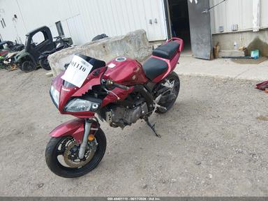 Vue de 2007 Suzuki Sv650, angle 2
