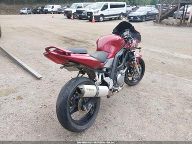 Vue de 2007 Suzuki Sv650, angle 4