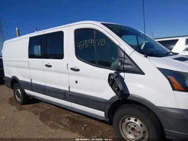 منظر 2015 Ford Transit-150 SRW Low Roof Van، زاوية 17