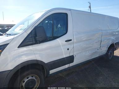 منظر 2015 Ford Transit-150 SRW Low Roof Van، زاوية 6
