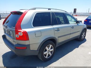 منظر 2006 Volvo Xc90 2.5T، زاوية 4