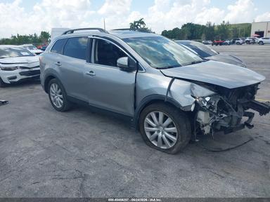 Vue de 2010 Mazda Cx-9 Grand Touring, angle 1