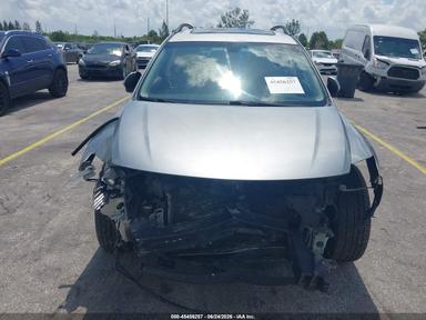 Vue de 2010 Mazda Cx-9 Grand Touring, angle 6