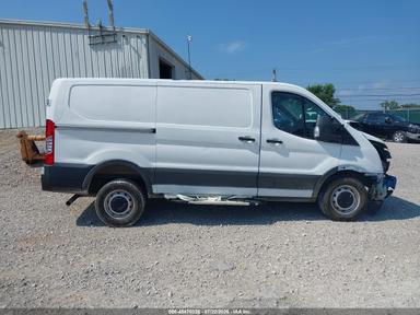 Vue de 2023 Ford Transit-250, angle 14