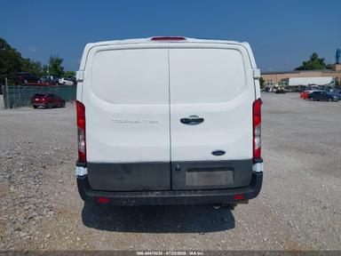 Vue de 2023 Ford Transit-250, angle 17