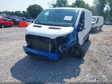 Vue de 2023 Ford Transit-250, angle 6
