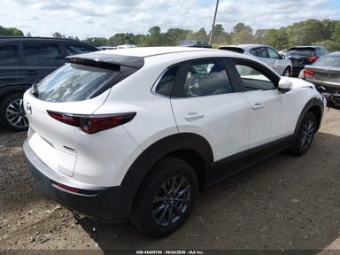 Vista de 2025 Mazda Cx-30 2.5 S, ángulo 4