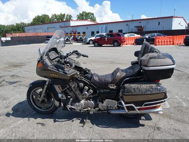 Vue de 1986 Yamaha Xvz13 D, angle 13