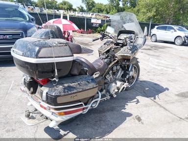 Vue de 1986 Yamaha Xvz13 D, angle 4