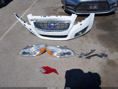 2013 Volvo C70 T5 view, angle 12