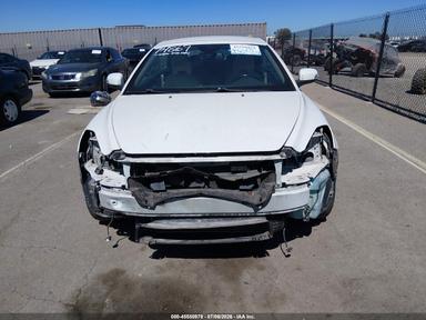 2013 Volvo C70 T5 view, angle 18