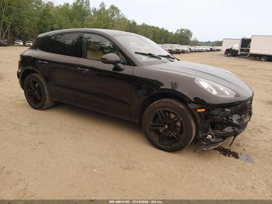 Vista de 2017 Porsche Macan, ángulo 1