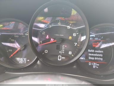 Vista de 2017 Porsche Macan, ángulo 7