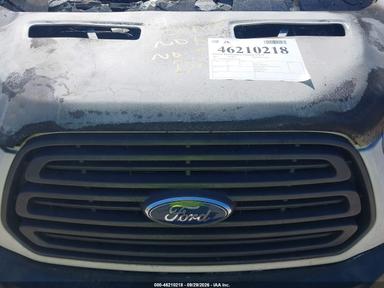 Вид 2019 Ford Transit-350, угол 10