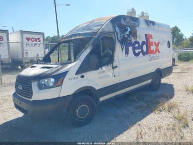 Вид 2019 Ford Transit-350, угол 2