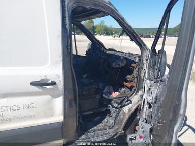 Вид 2019 Ford Transit-350, угол 5