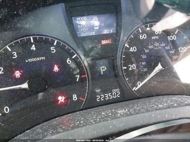 Vista de 2011 Lexus Rx 350, ángulo 15