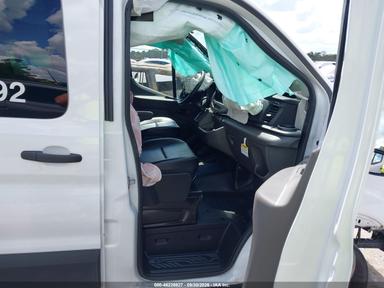 Vue de 2025 Ford Transit-350 Passenger Van Xl, angle 5