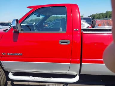 منظر 1999 Dodge Ram 1500 St، زاوية 14