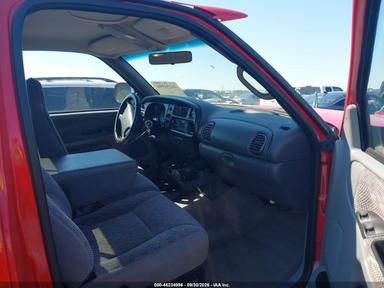 منظر 1999 Dodge Ram 1500 St، زاوية 5