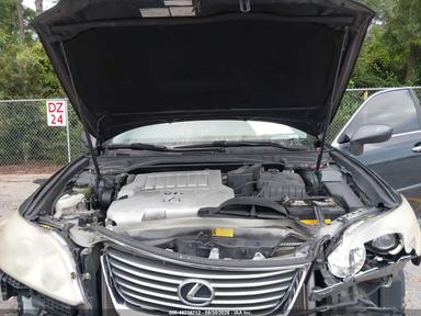Вид 2009 Lexus ES, угол 10