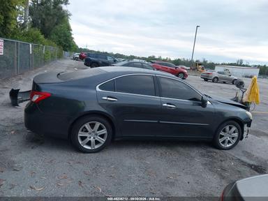Вид 2009 Lexus ES, угол 14