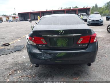 Вид 2009 Lexus ES, угол 17