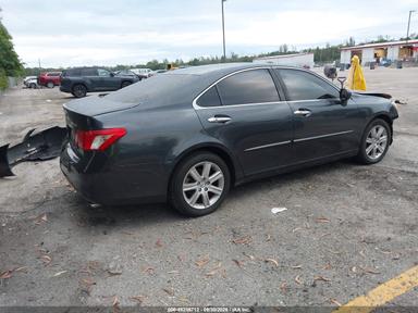 Вид 2009 Lexus ES, угол 4