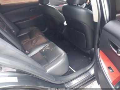 Вид 2009 Lexus ES, угол 8