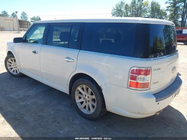Вид 2012 Ford Flex Sel, угол 3