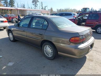 Vue de 2001 Chevrolet Malibu, angle 3