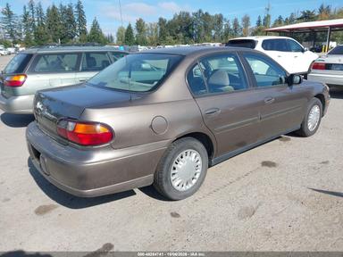 Vue de 2001 Chevrolet Malibu, angle 4