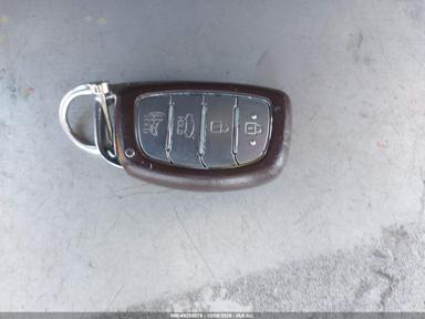 Vista de 2018 Hyundai Sonata Limited, ángulo 11