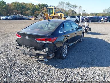 Vista de 2018 Hyundai Sonata Limited, ángulo 18