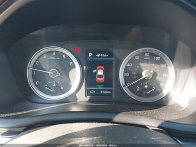 Vista de 2018 Hyundai Sonata Limited, ángulo 7