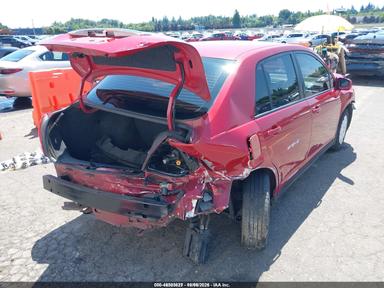 Vista de 2011 Nissan Versa 1.8S, ángulo 18