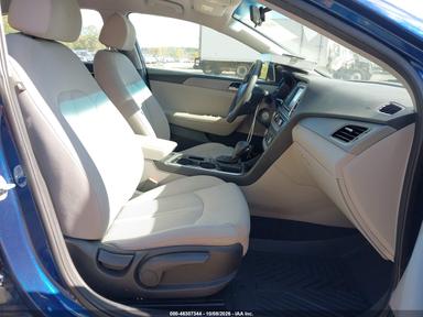 2019 Hyundai Sonata Se view, angle 5