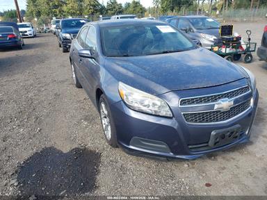 Вид 2013 Chevrolet Malibu Eco 1LT, угол 1