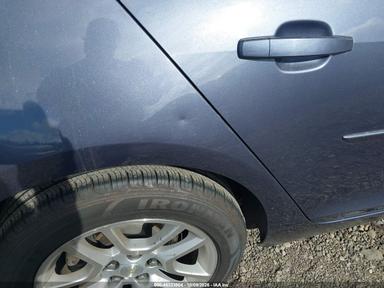 Вид 2013 Chevrolet Malibu Eco 1LT, угол 13