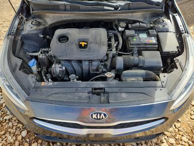 Vue de 2020 KIA FORTE LXS, angle 11