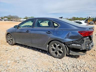 Vue de 2020 KIA FORTE LXS, angle 2