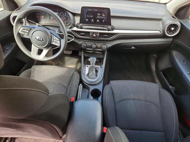 Vue de 2020 KIA FORTE LXS, angle 8