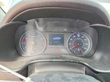 Vue de 2020 KIA FORTE LXS, angle 9