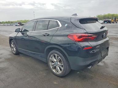 Вид 2022 BMW X2, угол 2