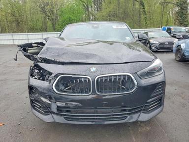 Вид 2022 BMW X2, угол 5