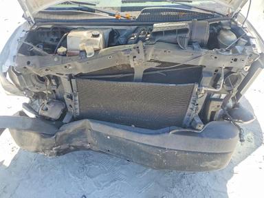 Vue de 2006 CHEVROLET EXPRESS G2500, angle 12