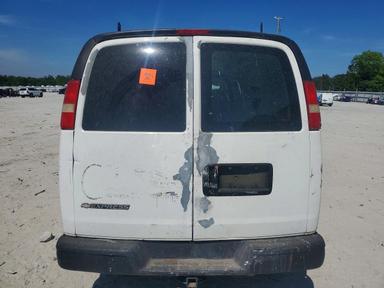 Vue de 2006 CHEVROLET EXPRESS G2500, angle 6